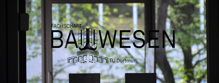 Die Tür zum Fachschaftsraum